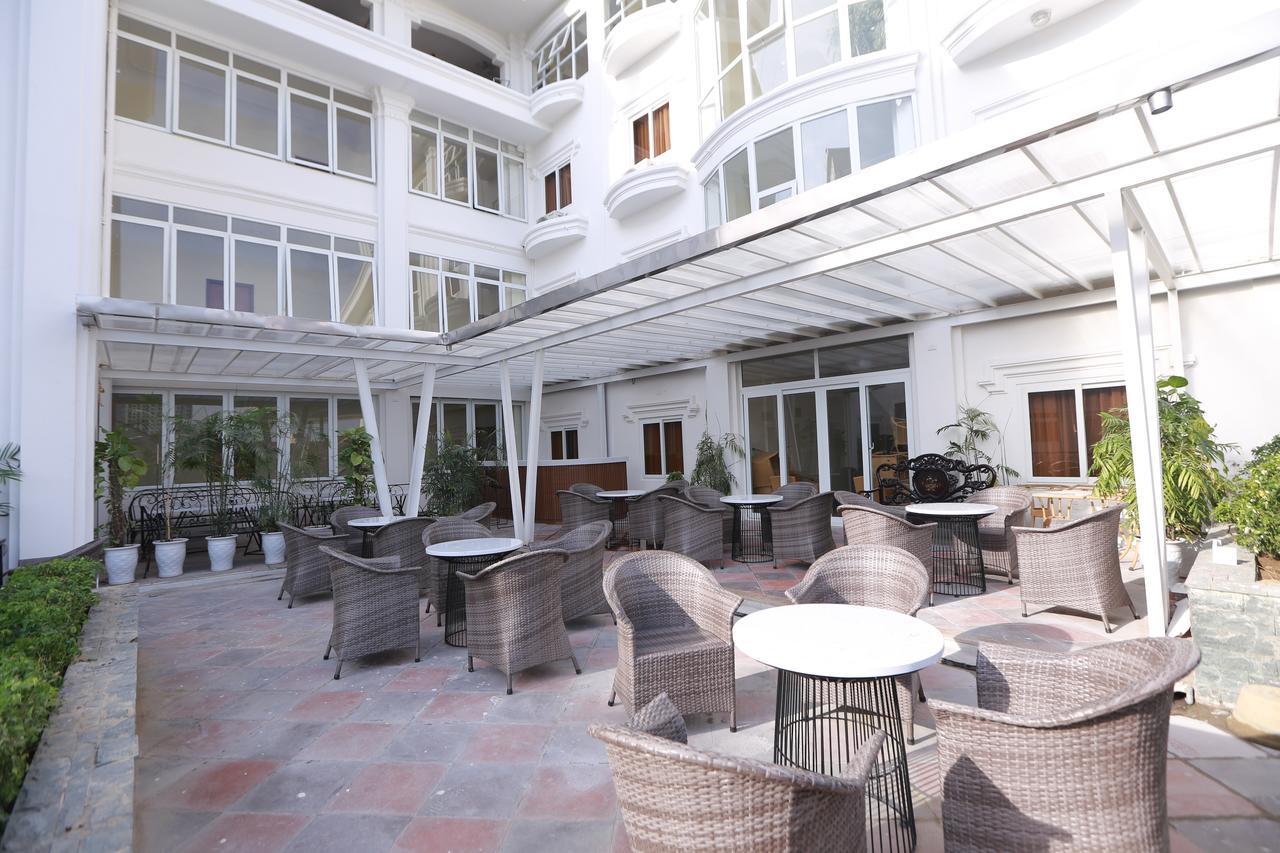 Tecco Sky Hotel & Spa Вин Екстериор снимка
